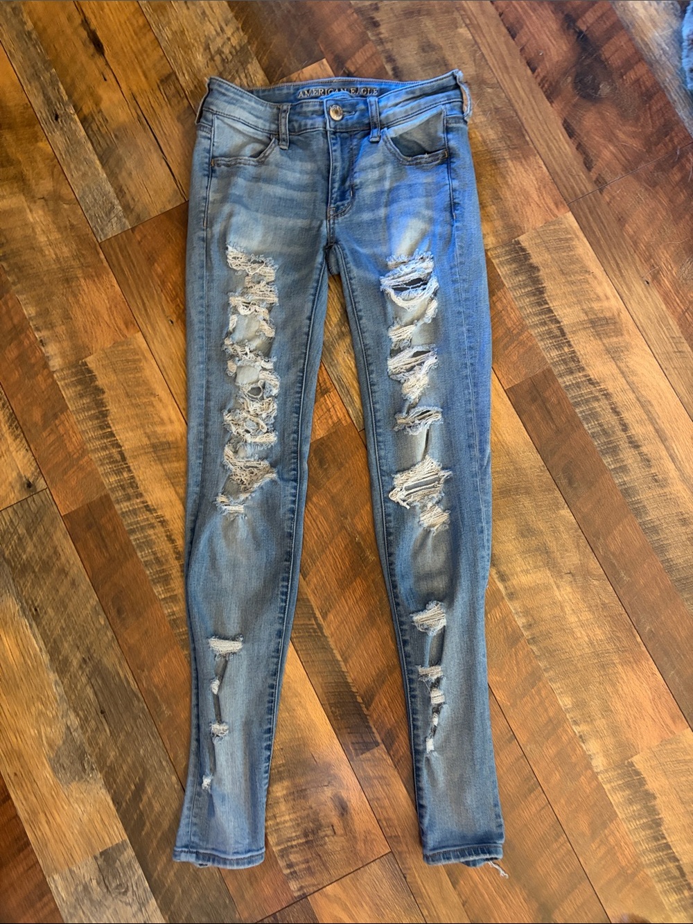 American Eagle skinny jeans